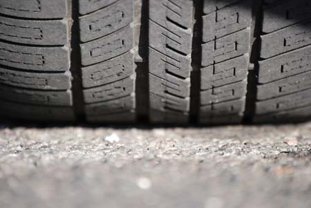 Should new caravans & motorhomes come with tyre pressure systems? 