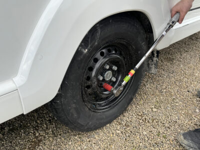 torque caravan spare wheel bolts (2)
