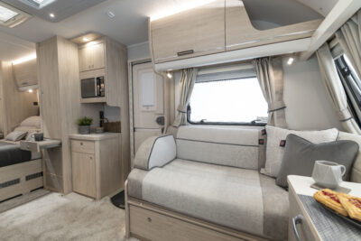 2025 Elddis Crusader Mistral lounge