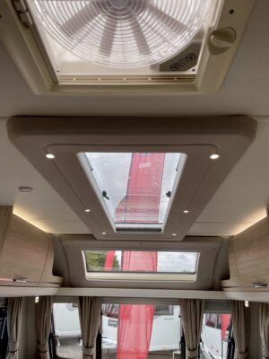 Elddis stargazer rooflight