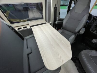 Coachman Affinity One table