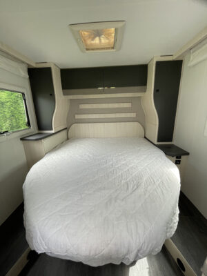 2024 Chausson Titanium Ultimate 788 motorhome bed