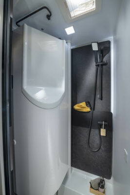 2025 Adria Compact Max DL shower