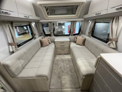 2025 Elddis Avante 868 caravan lounge