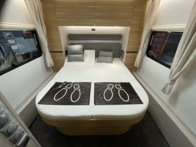 2025 Adria Adora 623 DP Tiber island bed