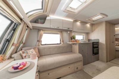 2025 Elddis Avante 868 caravan lounge